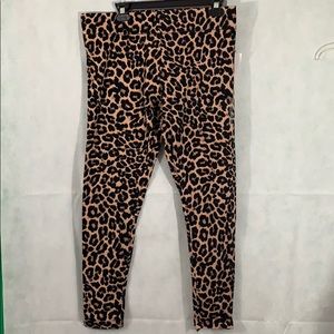 Mix it cheeta print leggings 🌴